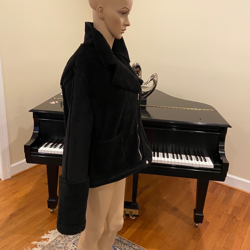 NWT Luxury Winter Minimalist Catherine Malandrino Faux Shearling  Jacket - Picture 16 of 16
